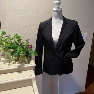 Apt 9 like new blazer